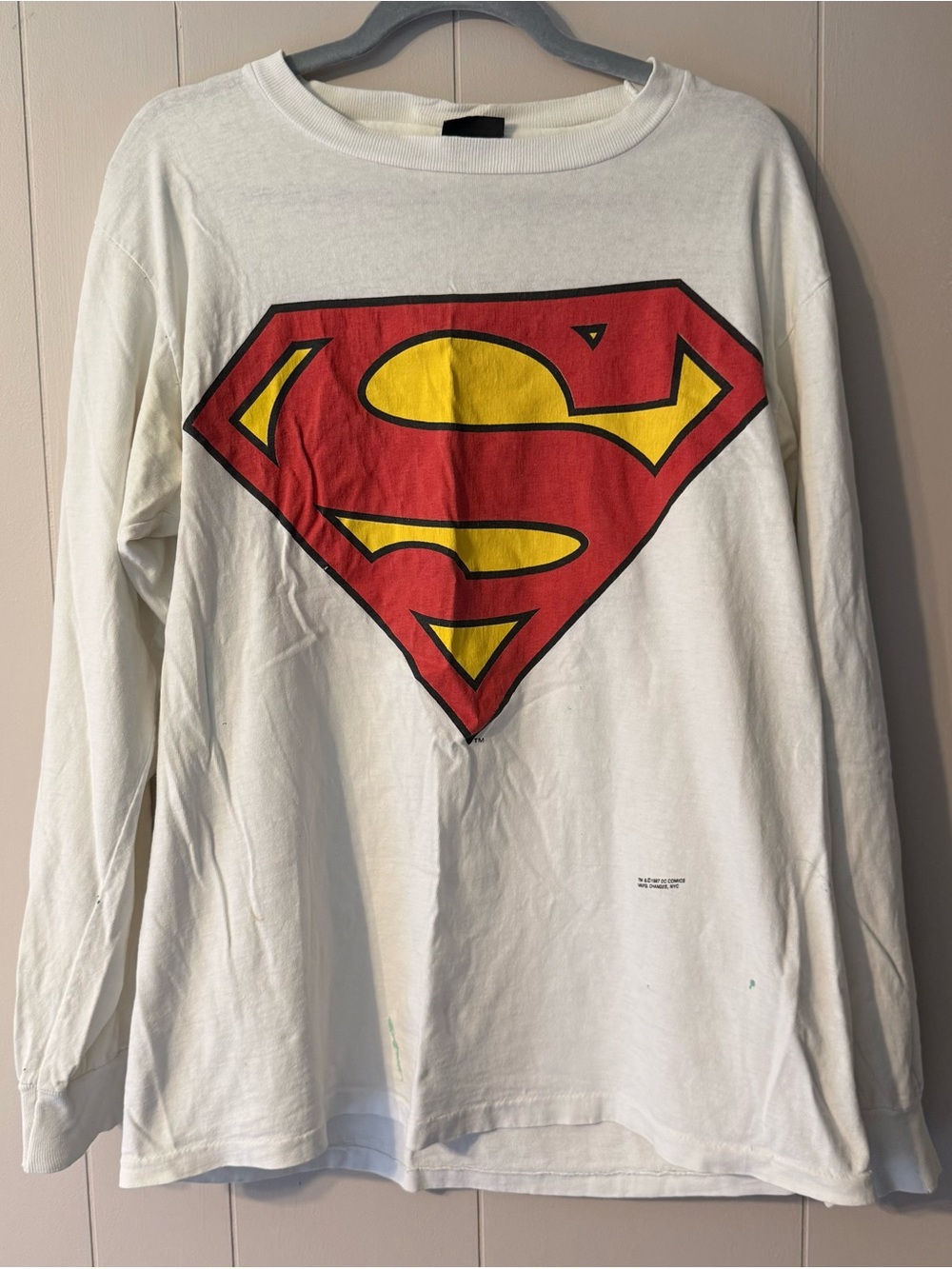 Vintage 1997 DC Comics Superman Logo Long Sleeve T-Shirt Changes Tag Distressed